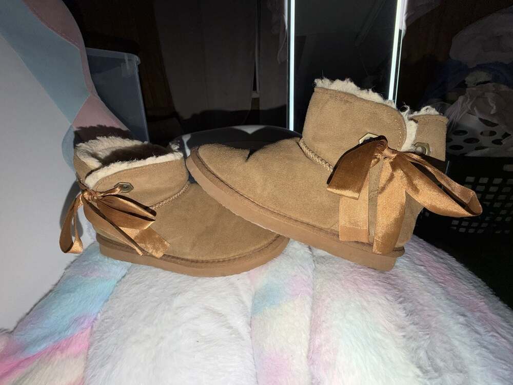 Pawz by Bearpaw Women's Brown Suede Bow Ankle Boots Size 8